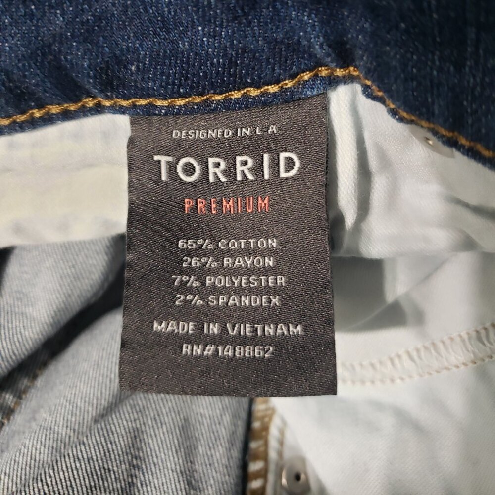 NWT Torrid Jegging Distressed Stretch Women's Size 16 R - Picture 8 of 8
